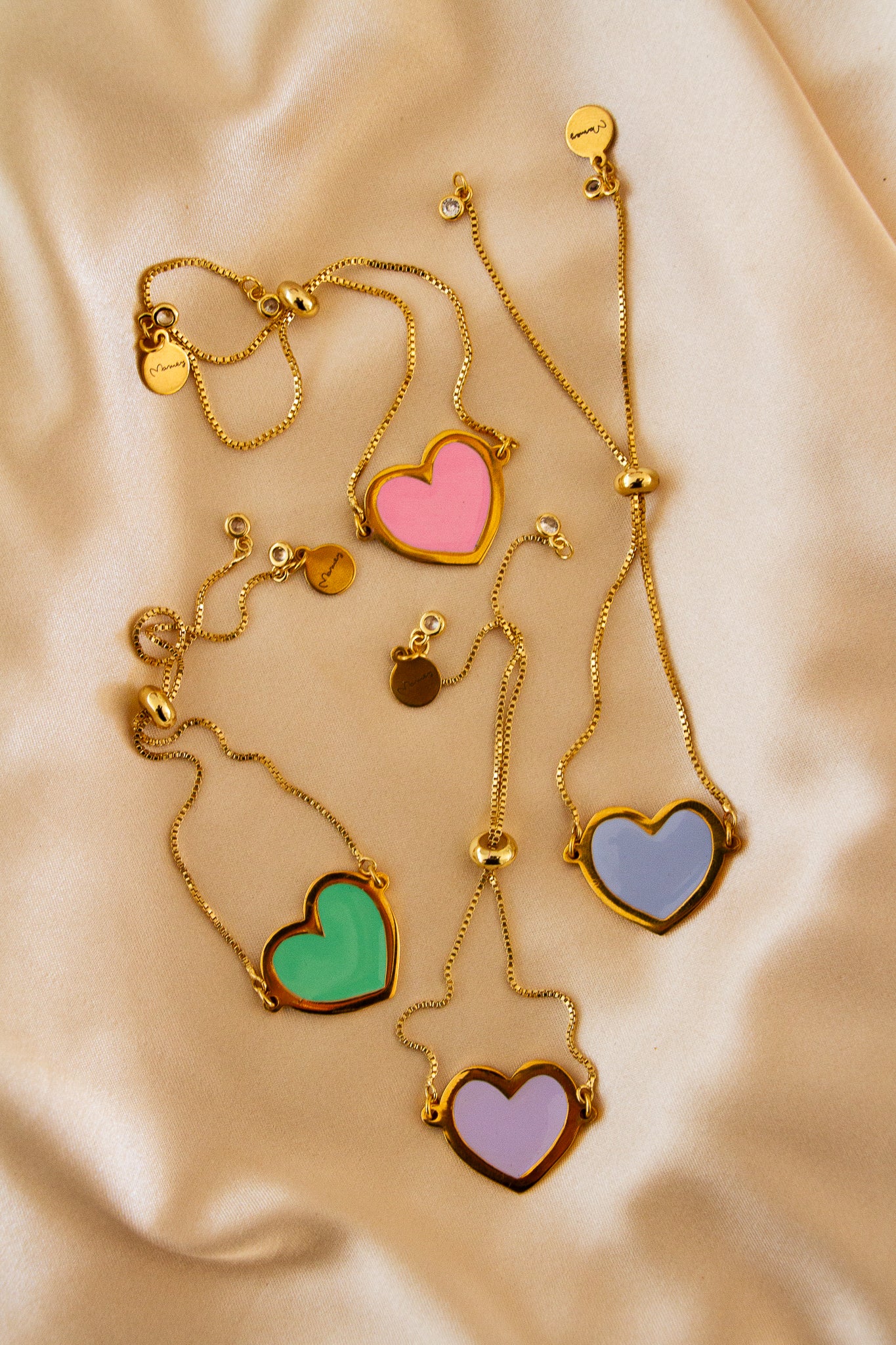 PULSERA CORAZONES ESMALTADOS