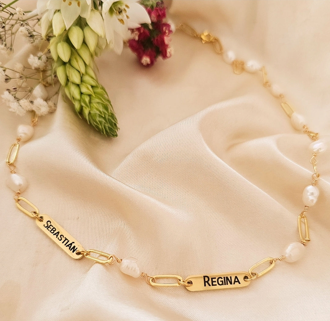 COLLAR PLACAS Y PERLAS
