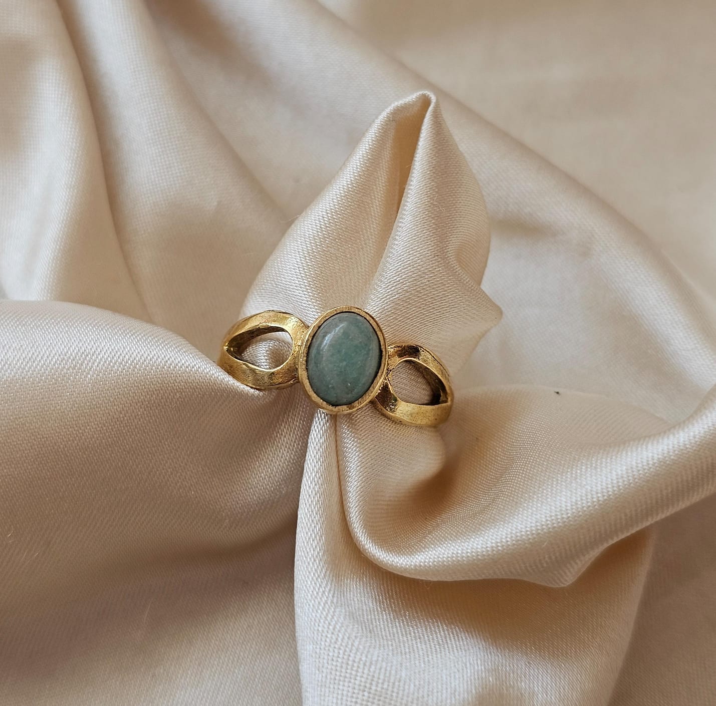 ANILLO AVENTURINA OVALADA