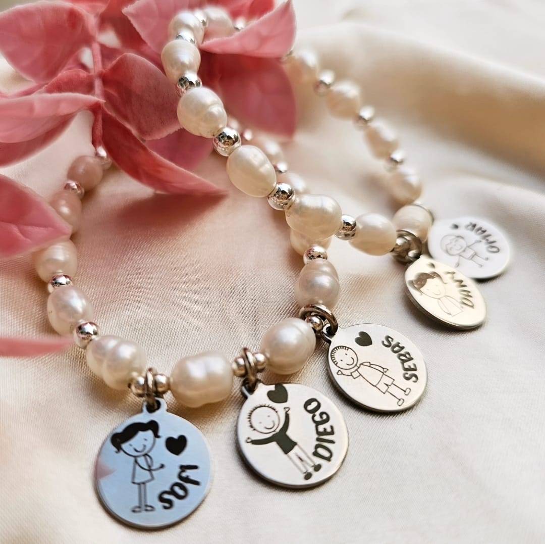 PULSERA PERLAS CON PERSONAJES